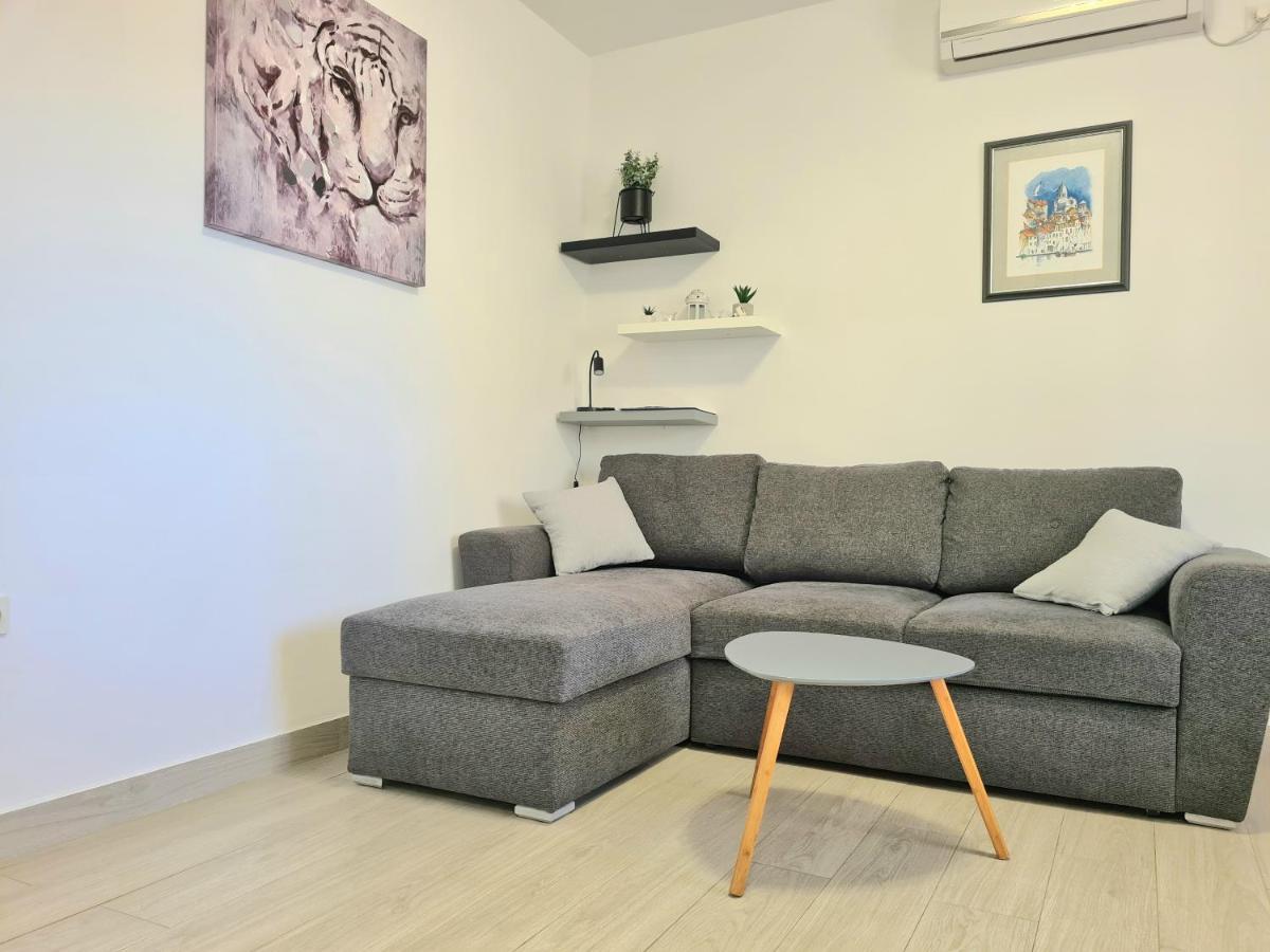 Apartment Ivana Brodarica  Exterior photo